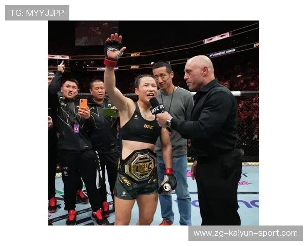 UFC贴身缠斗与重击训练课——突破极限，成就战斗之王